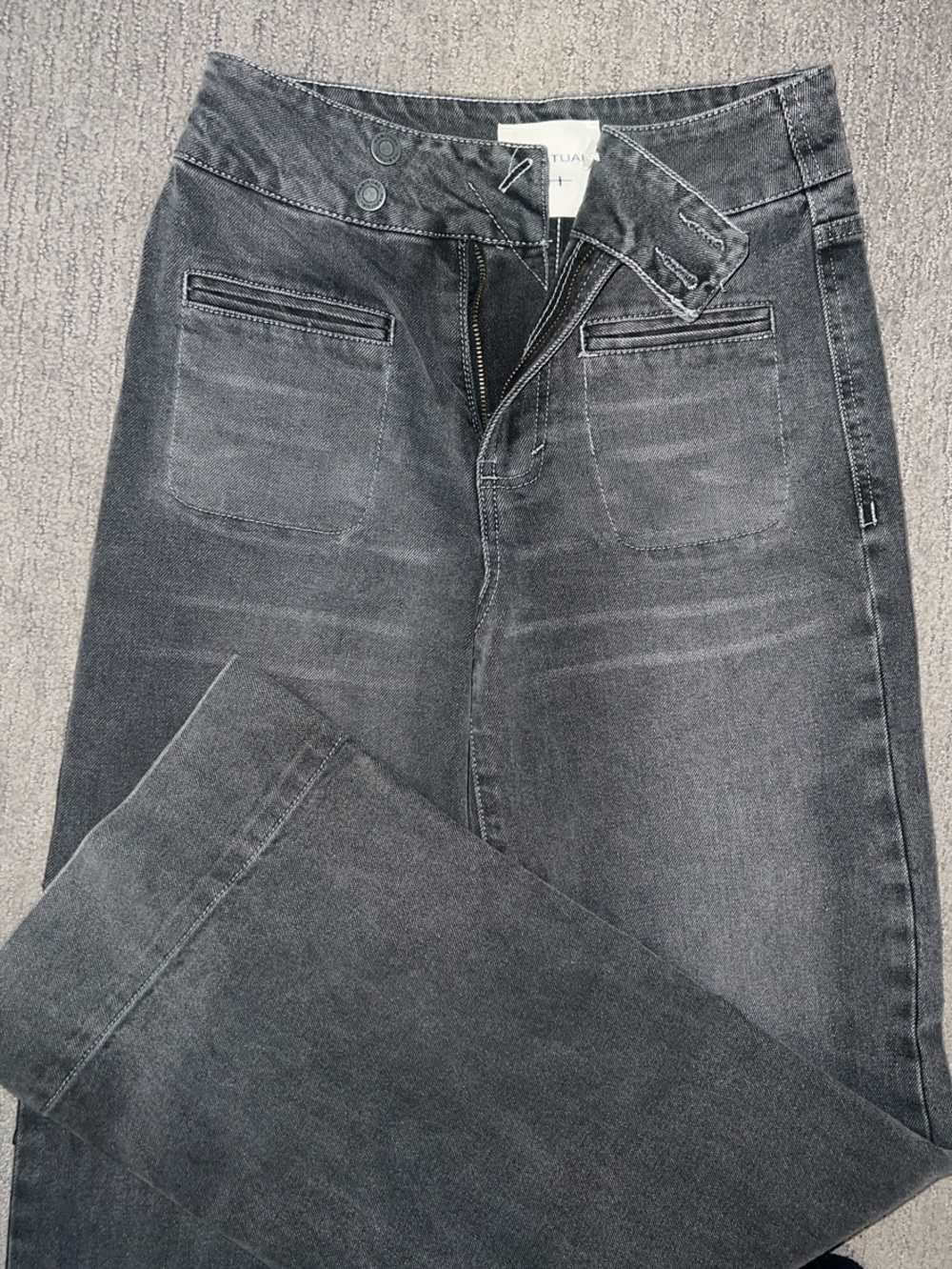 Women’s Straight wide leg Jeans in Washed Charcoal